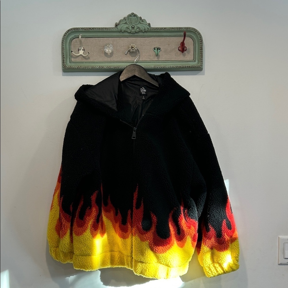 Dolls Kill Black Yellow Flame Teddy Sherpa Hooded Jacket Large Women’s